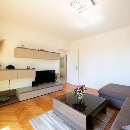 Rea Appartement Rijeka Buitenkant foto